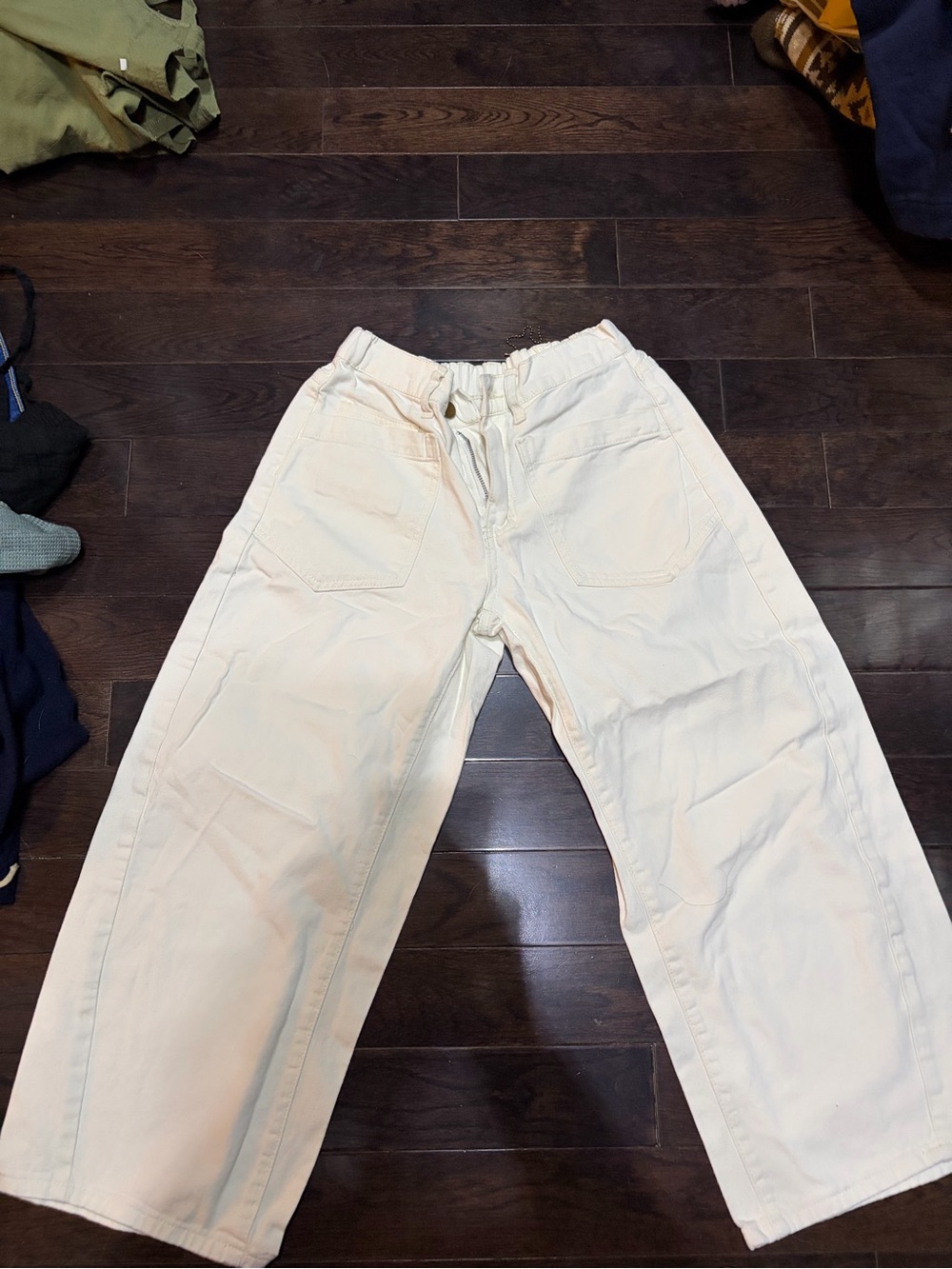 SHEIN Cream Wide-Leg Cropped Jeans